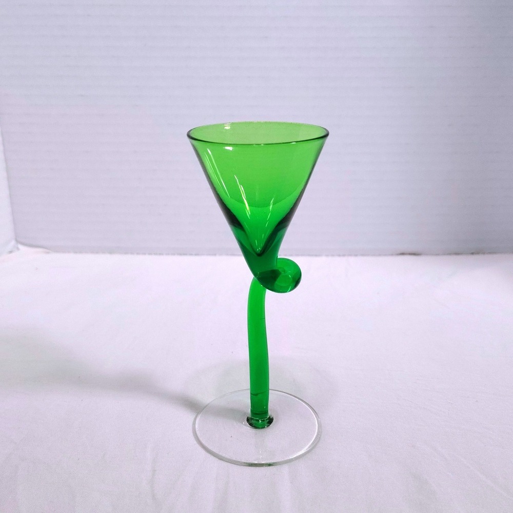 Green Art Glass Martini (Cordial) Shot Glass‎ with Unique Twisted Stem Barware - Picture 3 of 7
